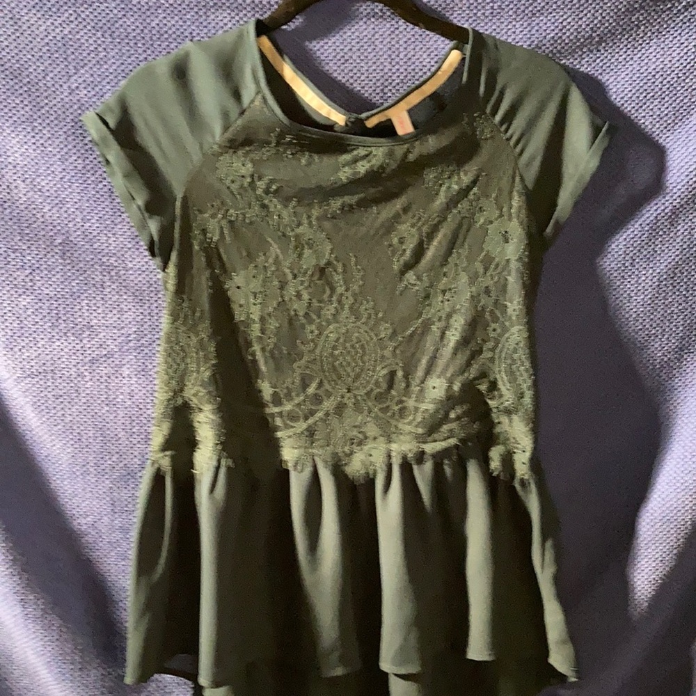 Cute blouse